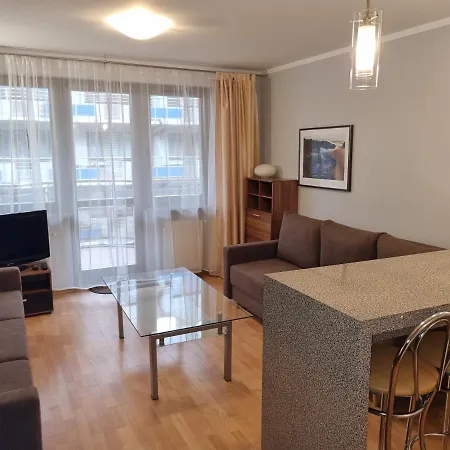 Apartament Cafe Del Mar *